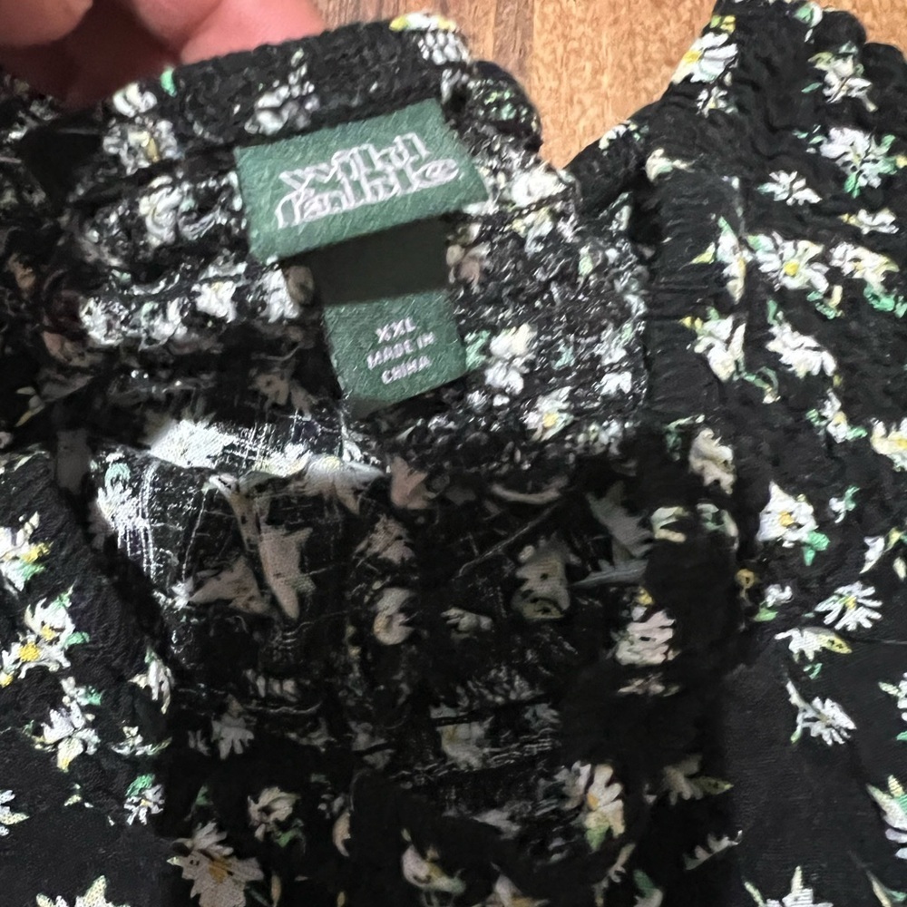 Wild Fable Black Floral High Waist Shorts Size XXL EUC Stretchy Flowy and Comfy - Picture 2 of 2